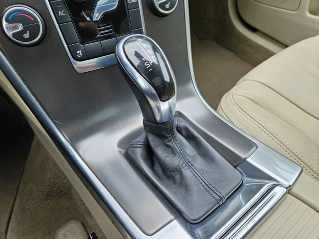 Used 2014 Volvo XC60 T6 image 27