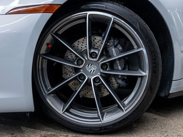 Certified 2024 Porsche 911 Targa 4 image 18