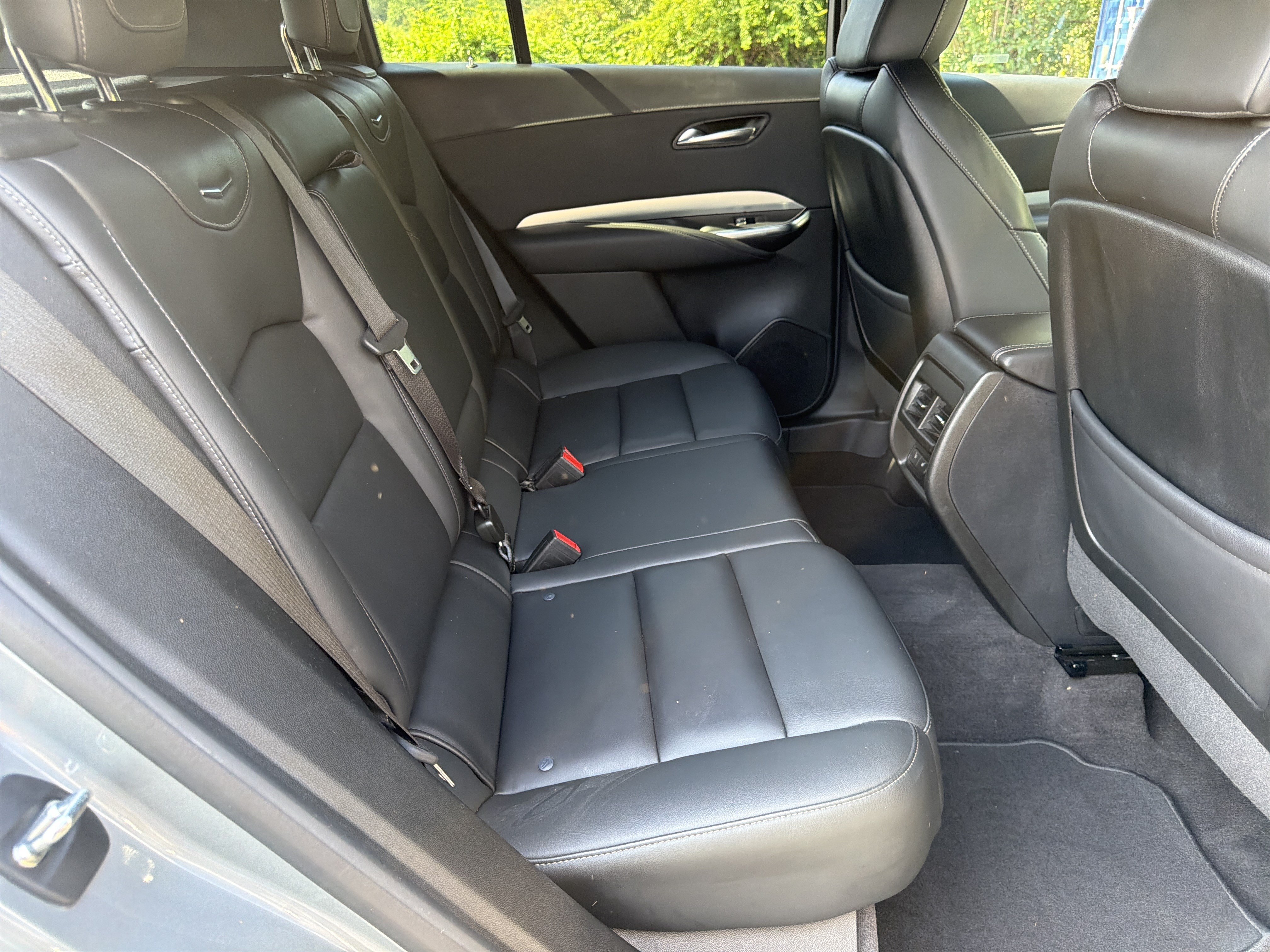 Used 2023 Cadillac XT4 Premium Luxury FWD image 15
