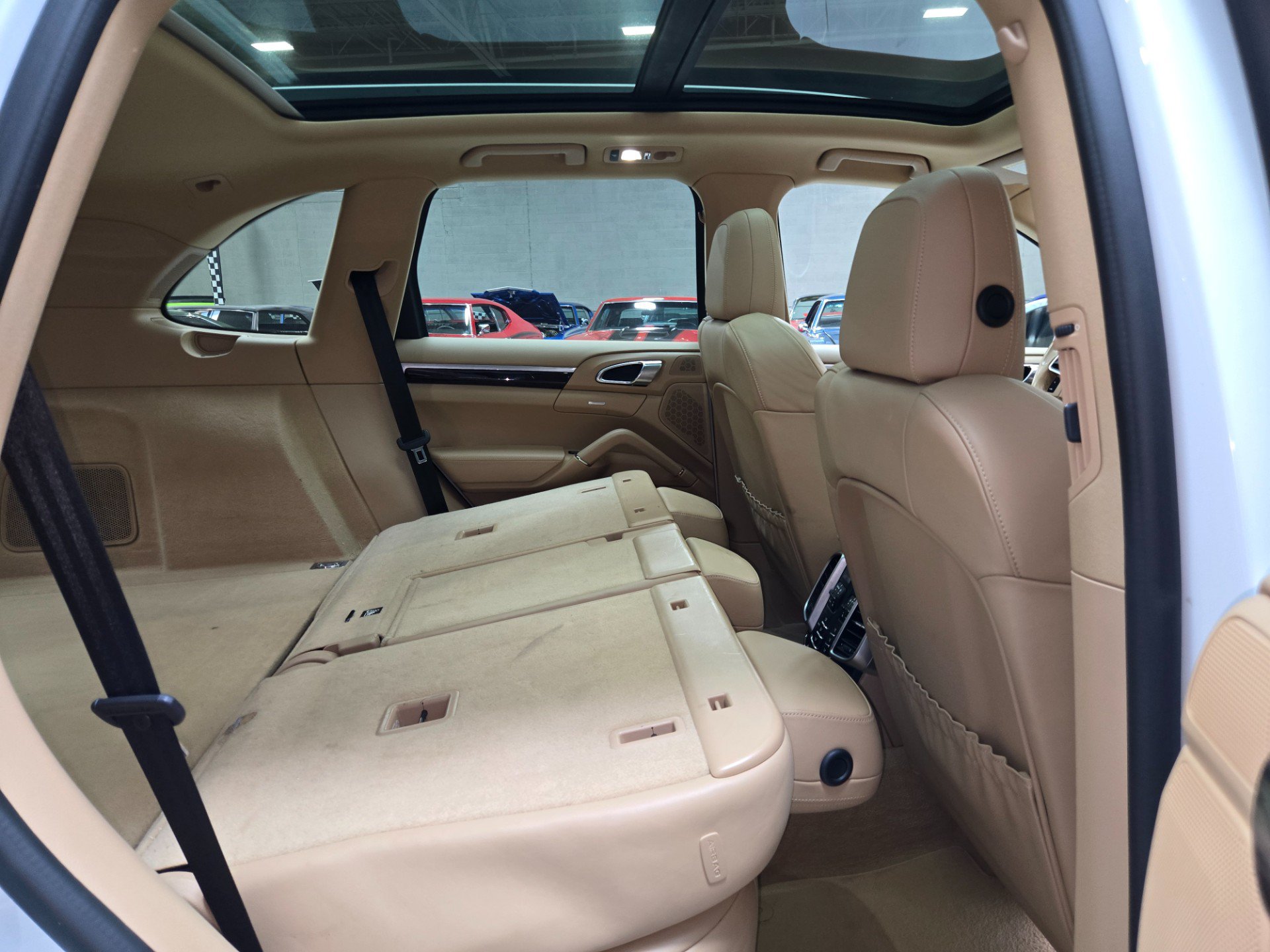 Used 2017 Porsche Cayenne S AWD/4WD image 94