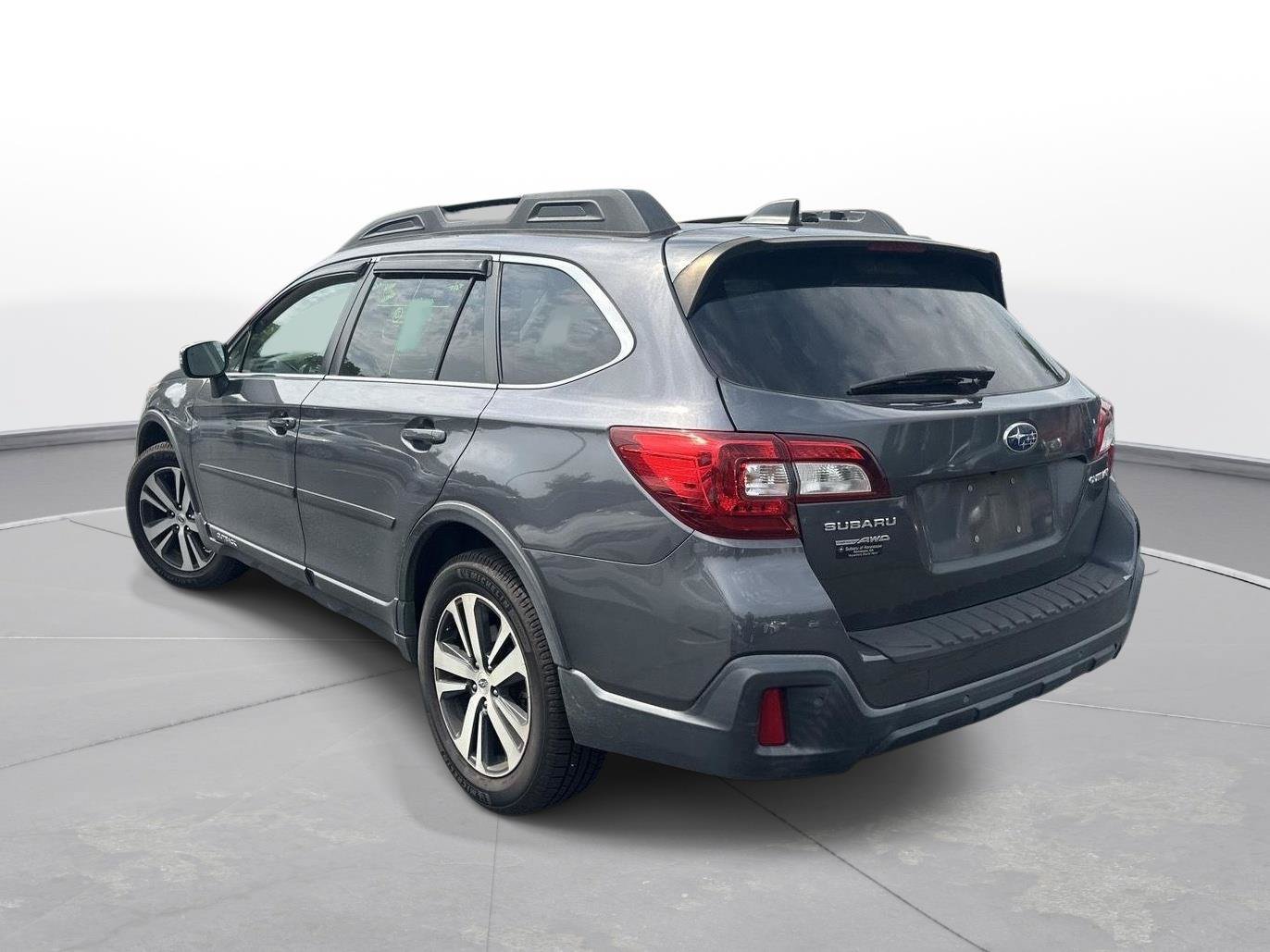Used 2019 Subaru Outback 2.5i Limited AWD/4WD image 8