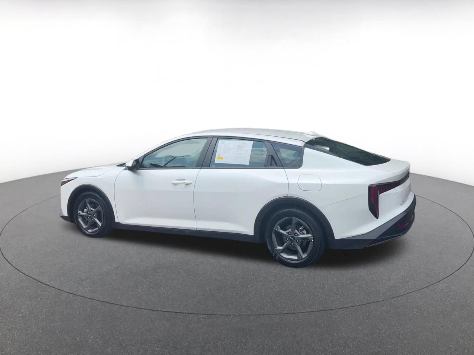 Used 2026 Kia K4 FWD image 10