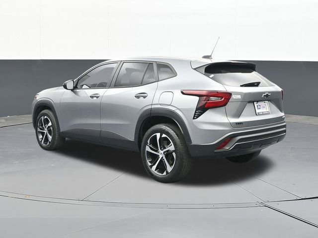 Used 2024 Chevrolet Trax RS w/ Driver Confidence Package image 9