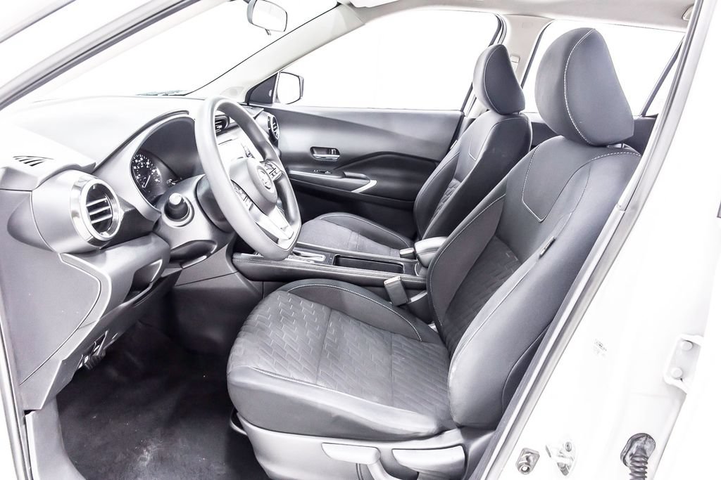 Used 2021 Nissan Kicks SV w/ Exterior Package FWD image 25
