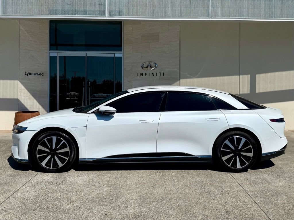 Used 2025 Lucid Air Touring AWD/4WD image 2