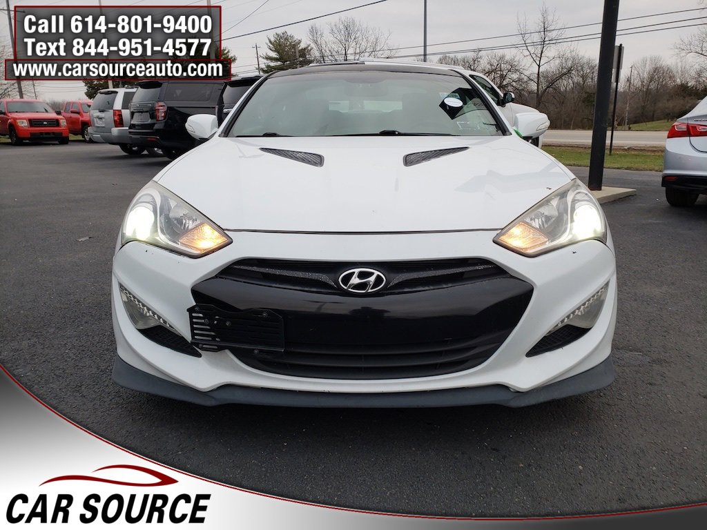 Used 2015 Hyundai Genesis 3.8 image 2