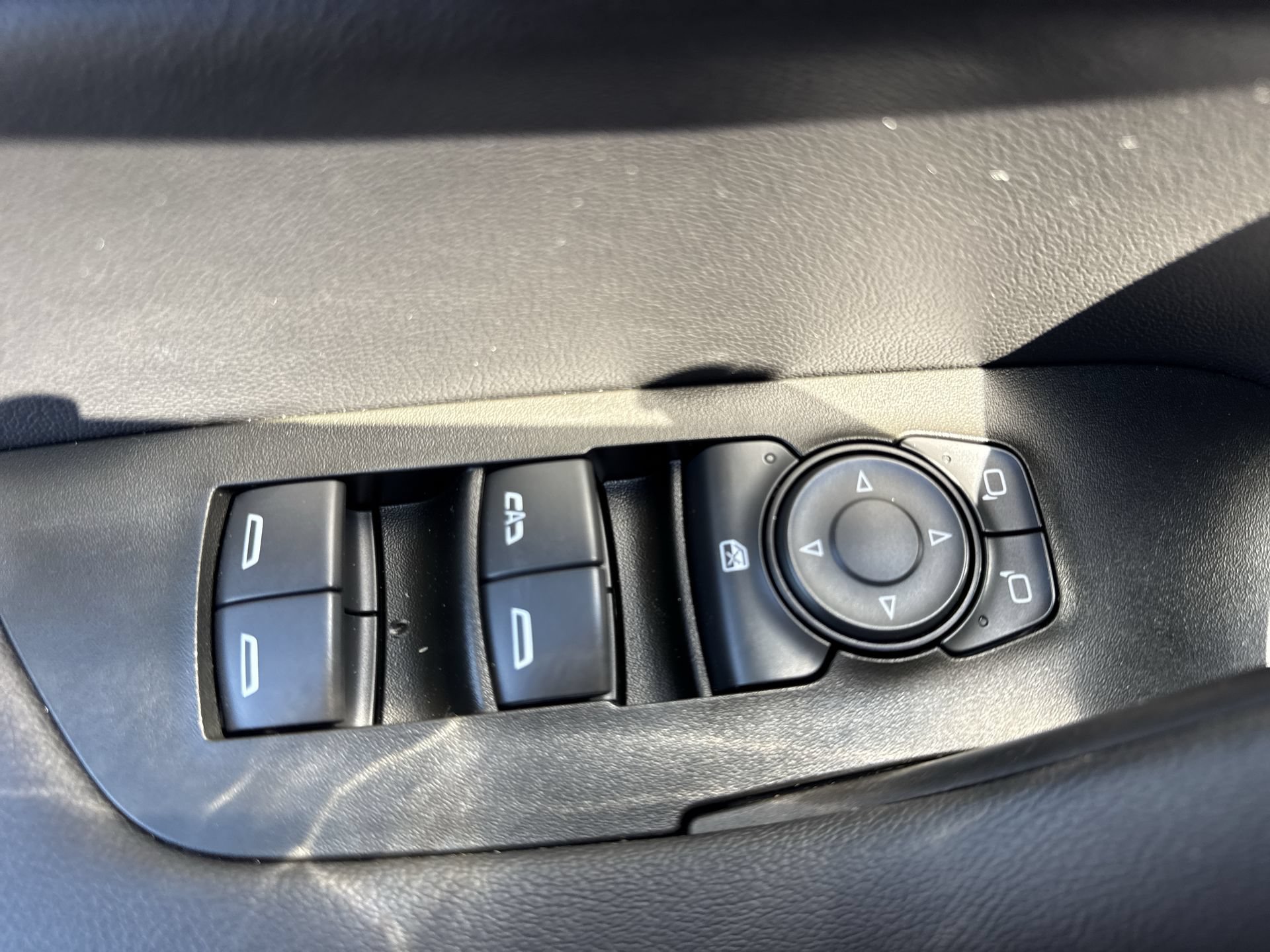 Used 2025 Chevrolet Blazer LT AWD/4WD image 13
