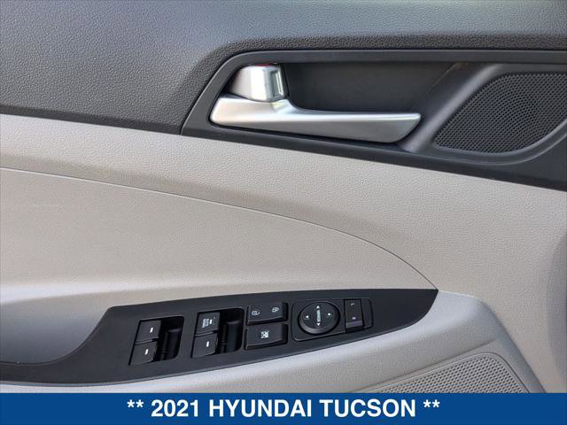 Used 2021 Hyundai Tucson SE image 11
