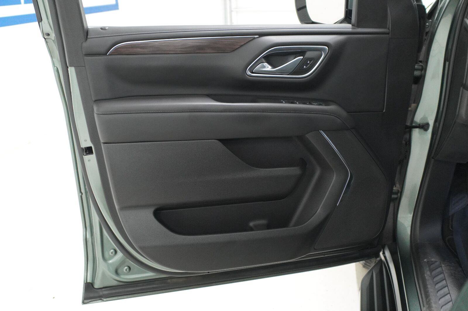 Used 2023 Chevrolet Tahoe LS RWD image 19