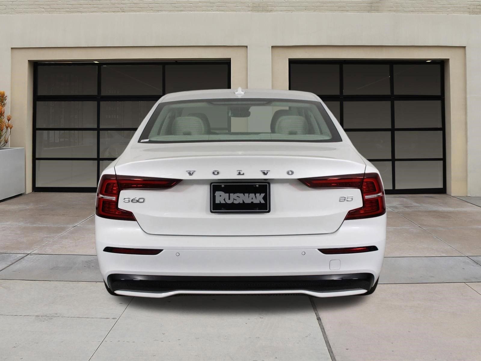 Certified 2025 Volvo S60 B5 Core image 5