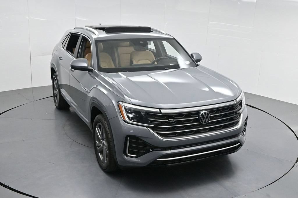 Used 2024 Volkswagen Atlas Cross Sport SEL R-Line AWD/4WD image 60