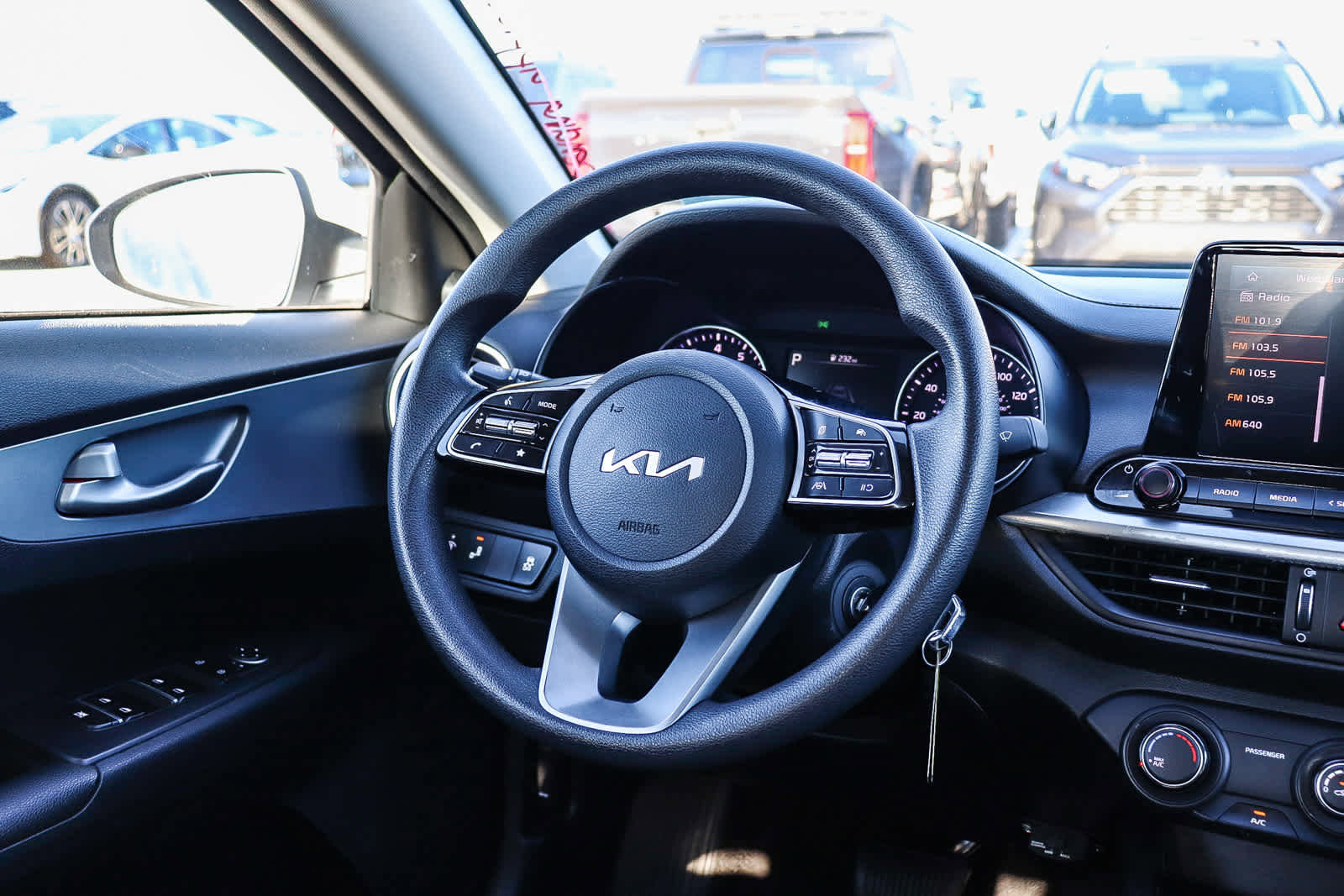 Used 2023 Kia Forte LXS w/ LXS Technology Package image 16