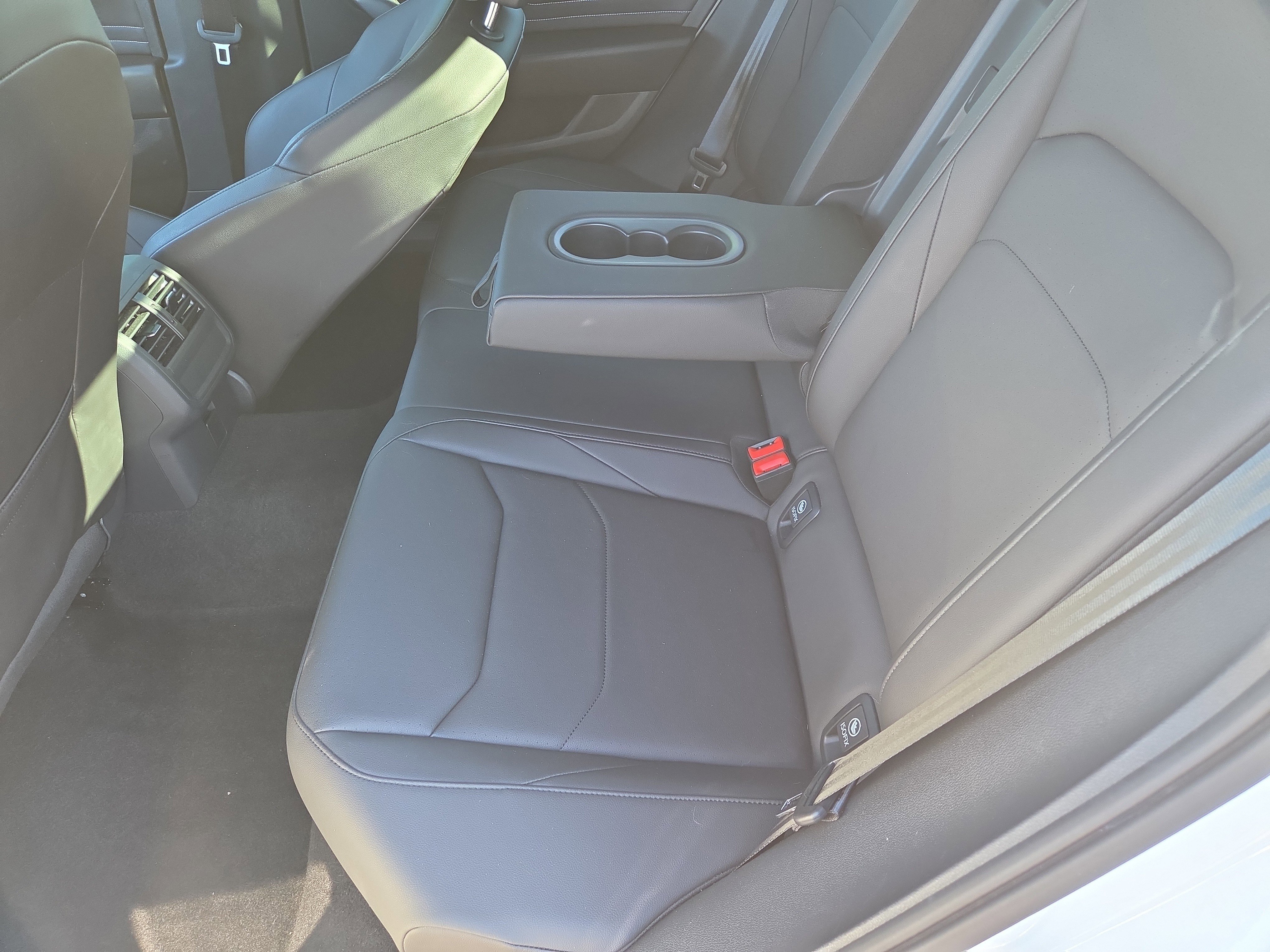 Used 2022 Volkswagen Arteon SE image 7