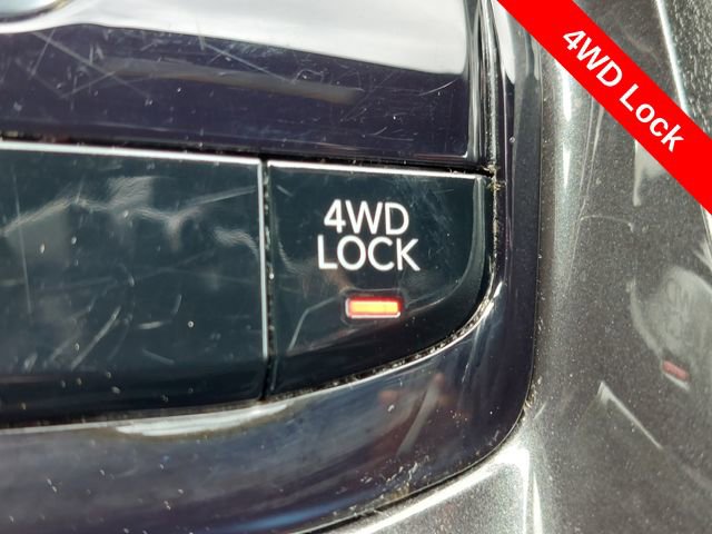 Used 2023 Jeep Compass Sport AWD/4WD image 13