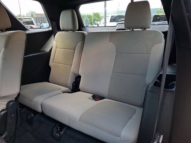 Certified 2022 Chevrolet Traverse LS w/ Midnight/Sport Edition AWD/4WD image 11