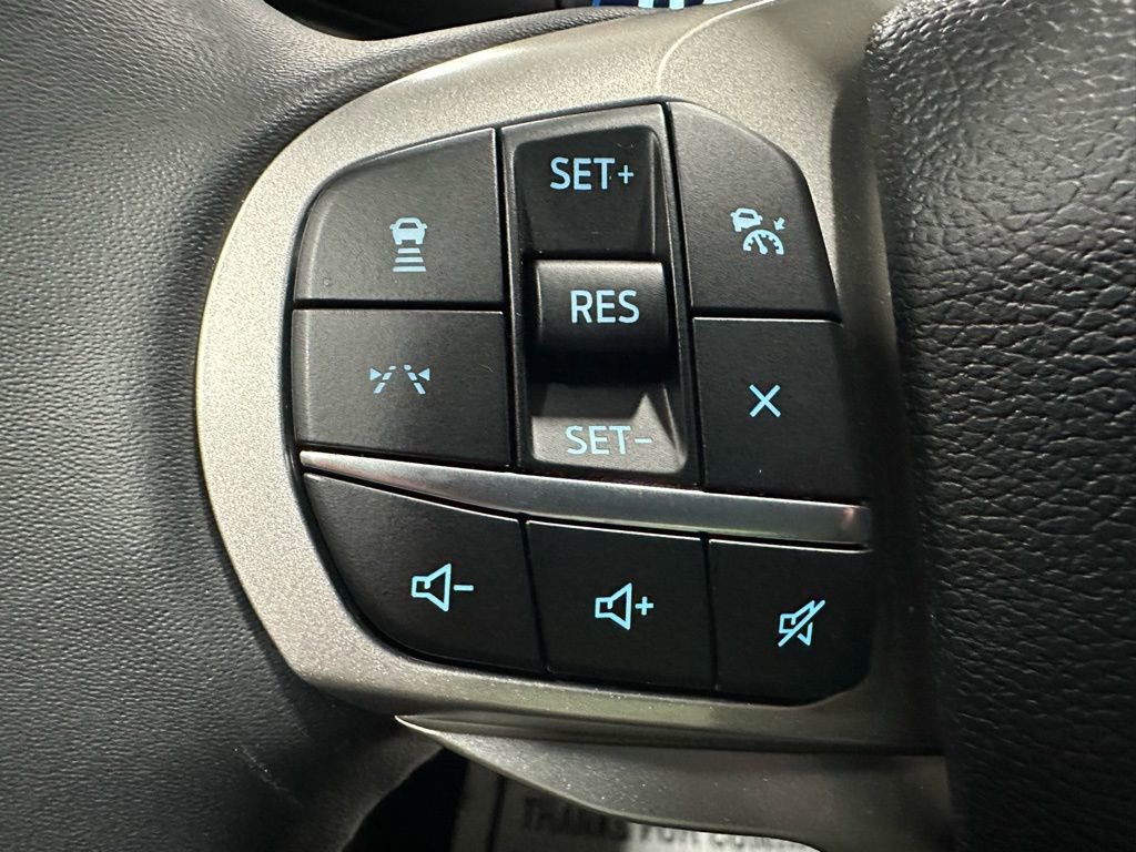 Used 2025 Ford Explorer Active AWD/4WD image 19