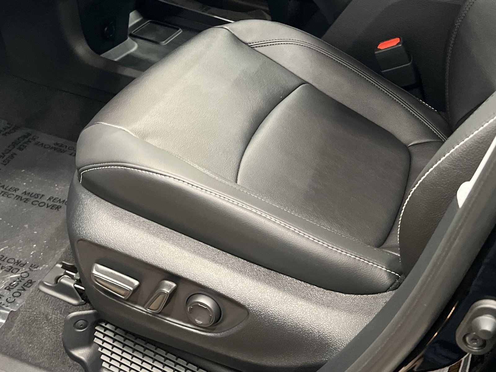 Used 2026 Toyota Sienna XSE image 11