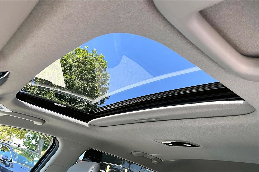 Certified 2024 Kia Niro Wave FWD image 12
