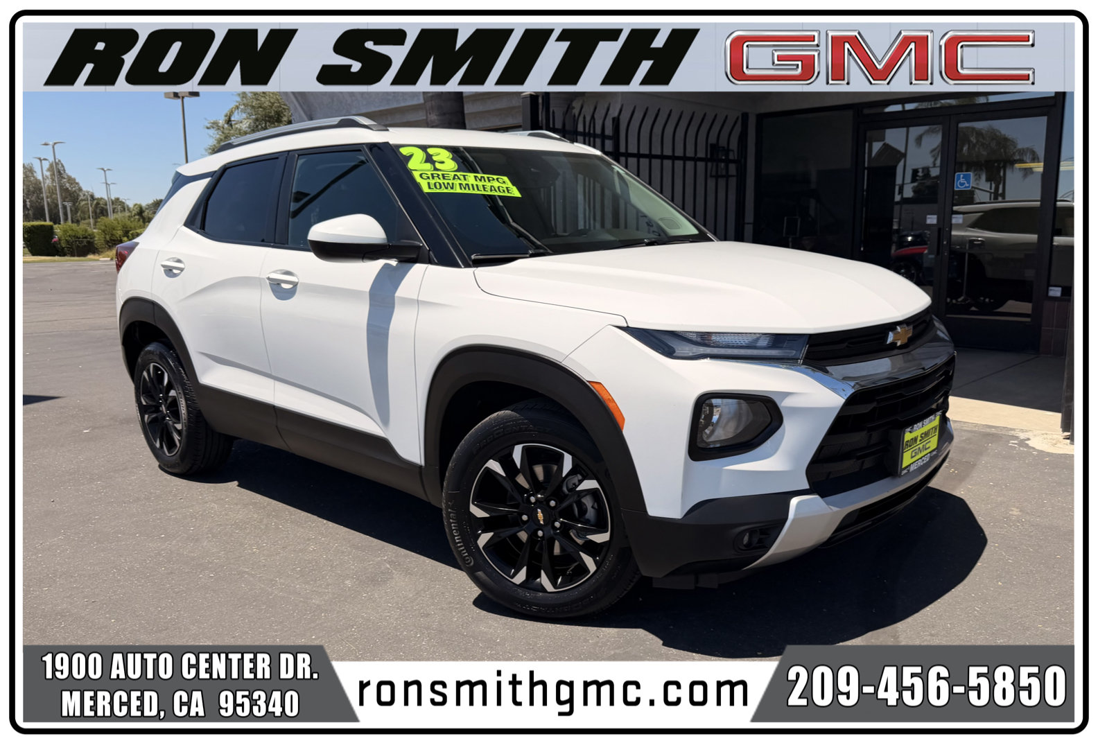 Used 2023 Chevrolet TrailBlazer LT w/ Convenience Package FWD image 1
