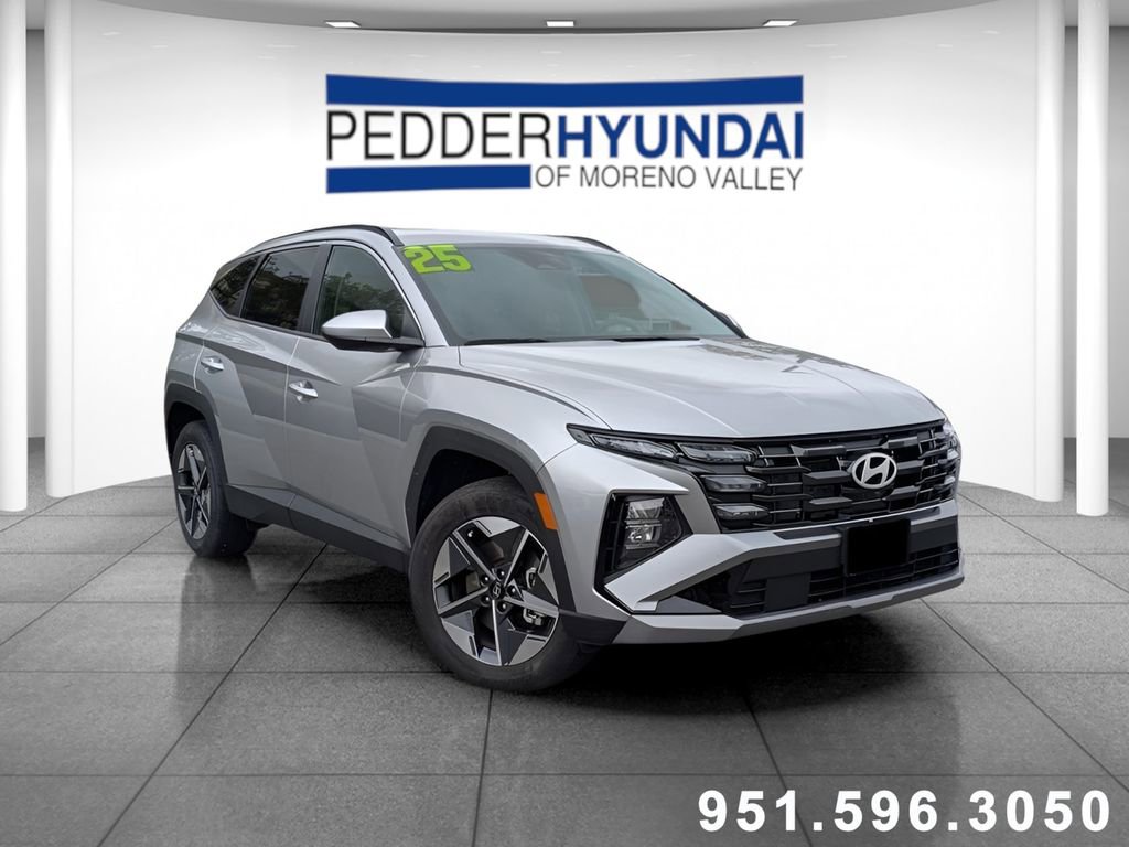 Certified 2025 Hyundai Tucson SEL AWD/4WD image 1