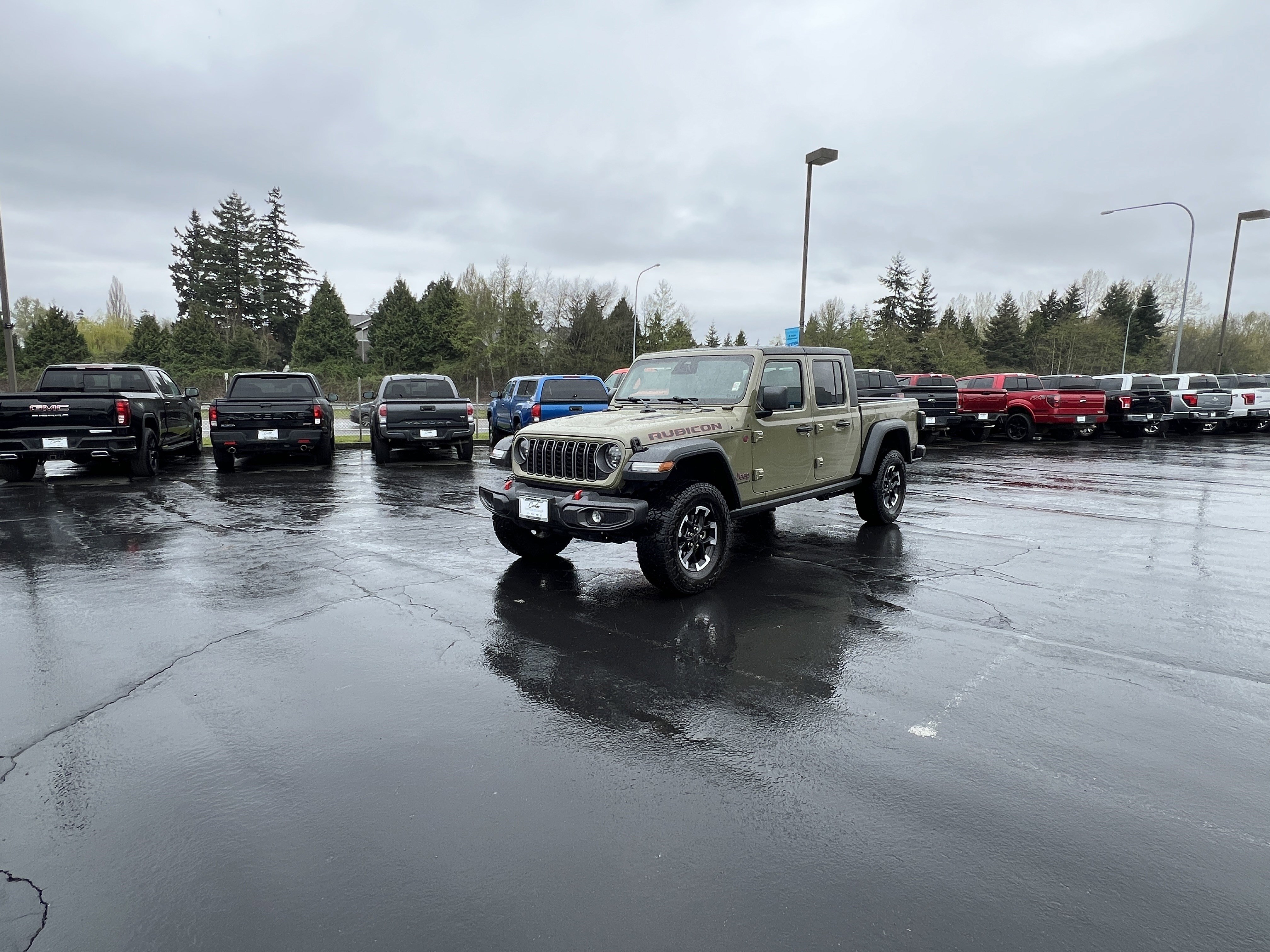 Used 2026 Jeep Gladiator Rubicon image 3