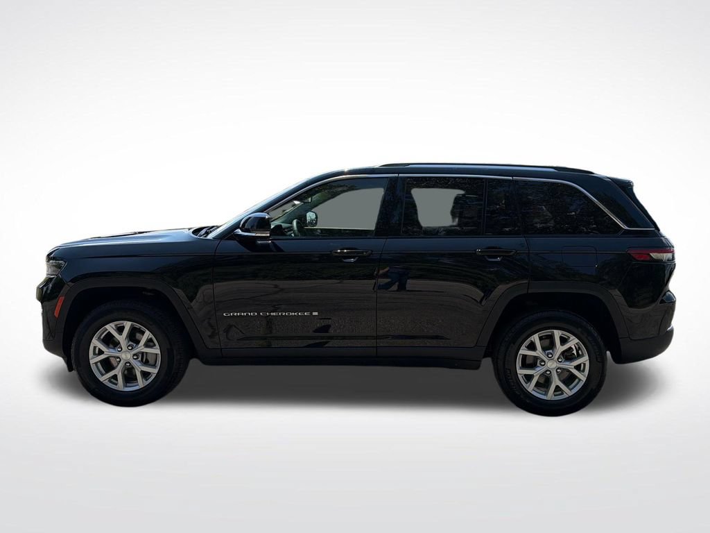 Used 2023 Jeep Grand Cherokee Limited AWD/4WD image 11