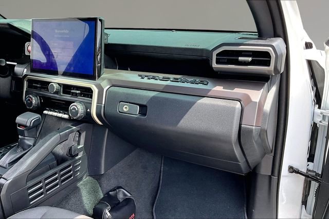 Used 2025 Toyota Tacoma TRD Off-Road image 21