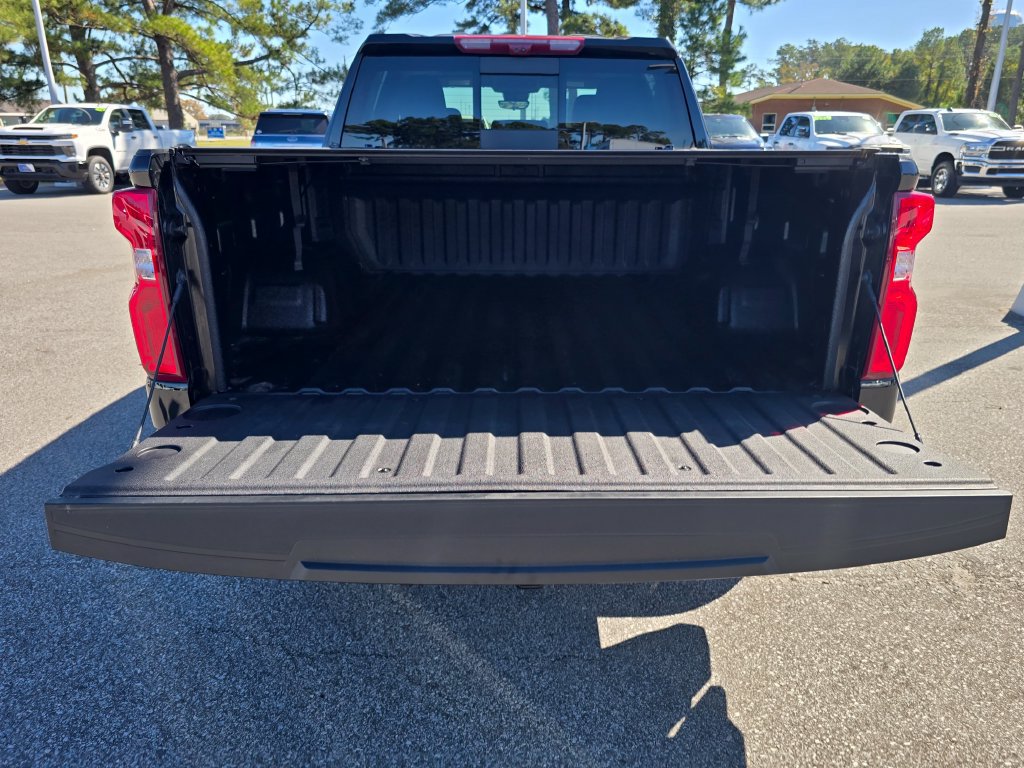 Certified 2025 Chevrolet Silverado 1500 LTZ w/ Technology Package AWD/4WD image 23