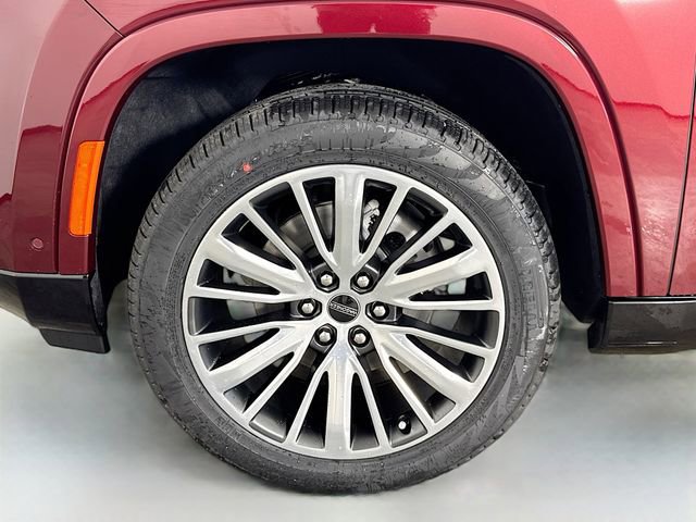 New 2025 Jeep Wagoneer L Series II image 37