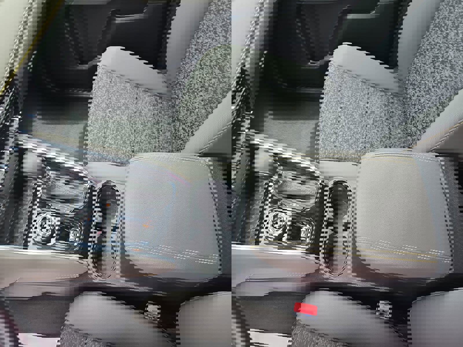 Used 2024 Chevrolet Colorado ZR2 w/ Technology Package image 24