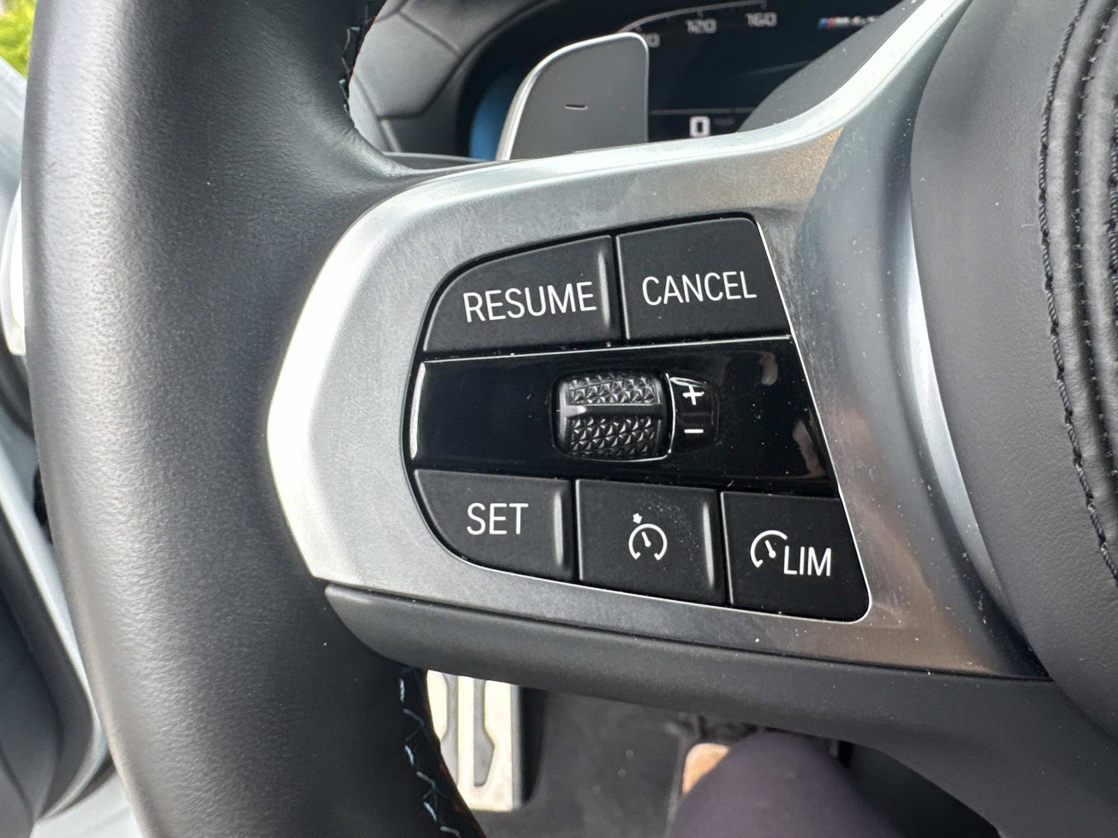 Used 2024 BMW X4 M40i image 29