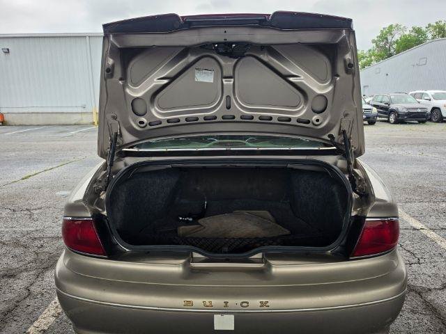 Used 1999 Buick Century Limited FWD image 29