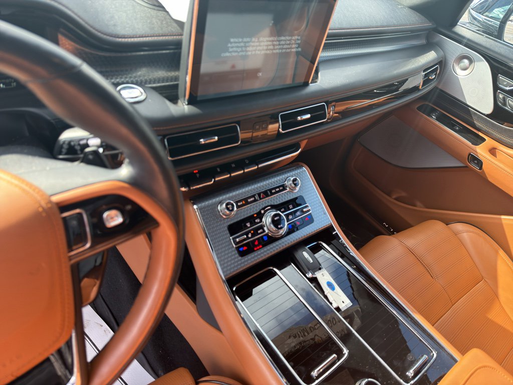 Used 2021 Lincoln Aviator Black Label w/ Dynamic Handling Package image 11