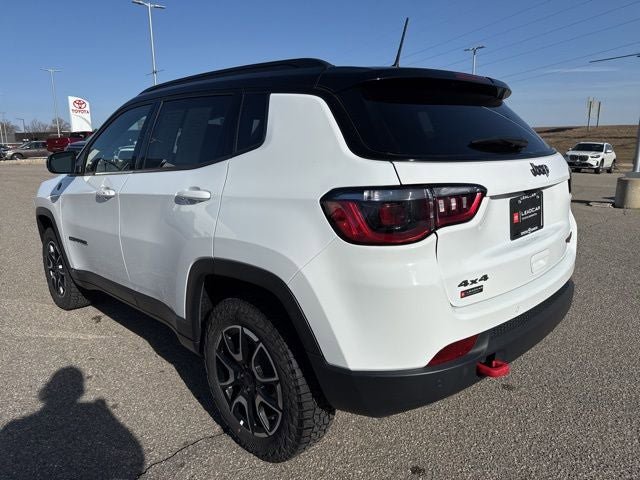 Used 2025 Jeep Compass Trailhawk image 9