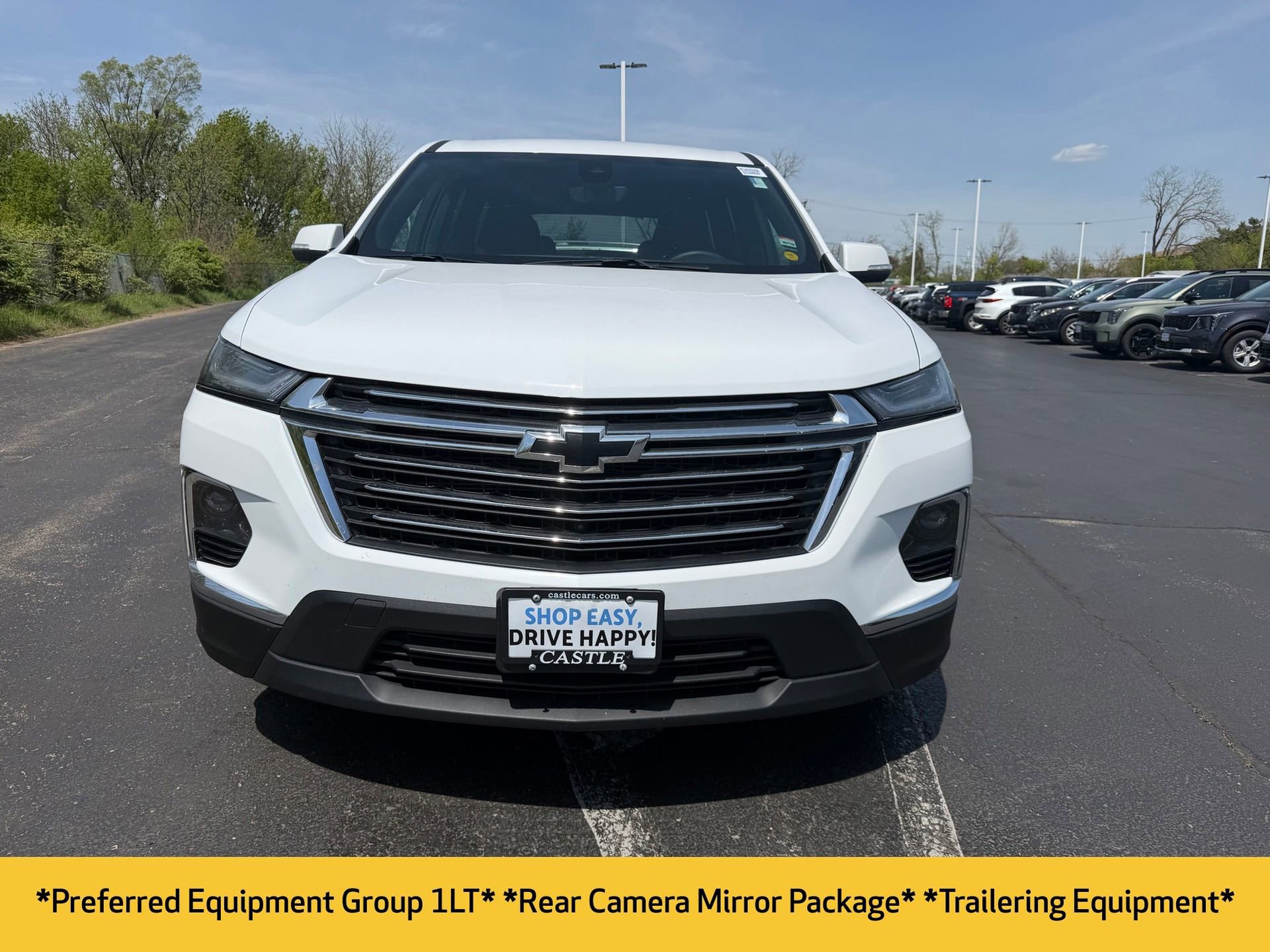 Used 2023 Chevrolet Traverse LT w/ Rear Camera Mirror Package AWD/4WD image 2