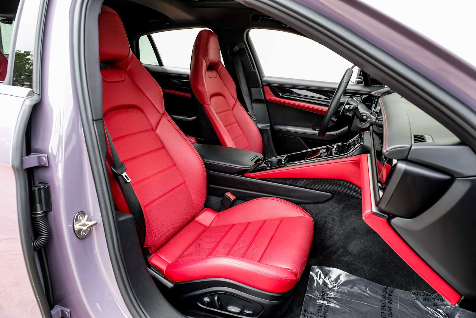 Used 2024 Porsche Panamera RWD image 34