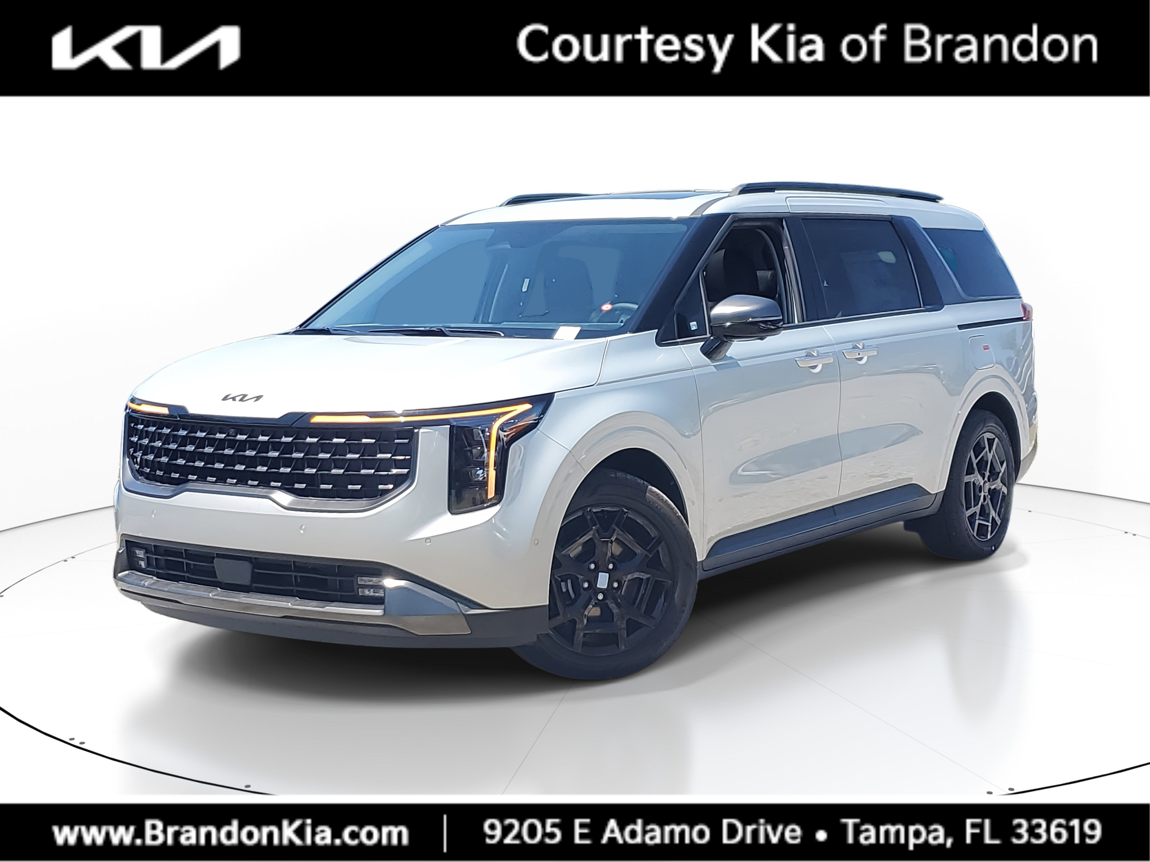 New 2025 Kia Carnival SX w/ SX Dark Edition Package