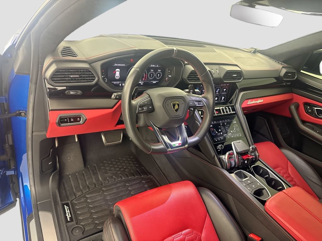 Used 2022 Lamborghini Urus AWD/4WD image 9
