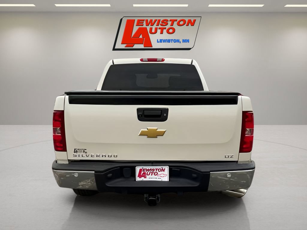 Used 2013 Chevrolet Silverado 1500 LTZ w/ LTZ White Diamond Edition image 7