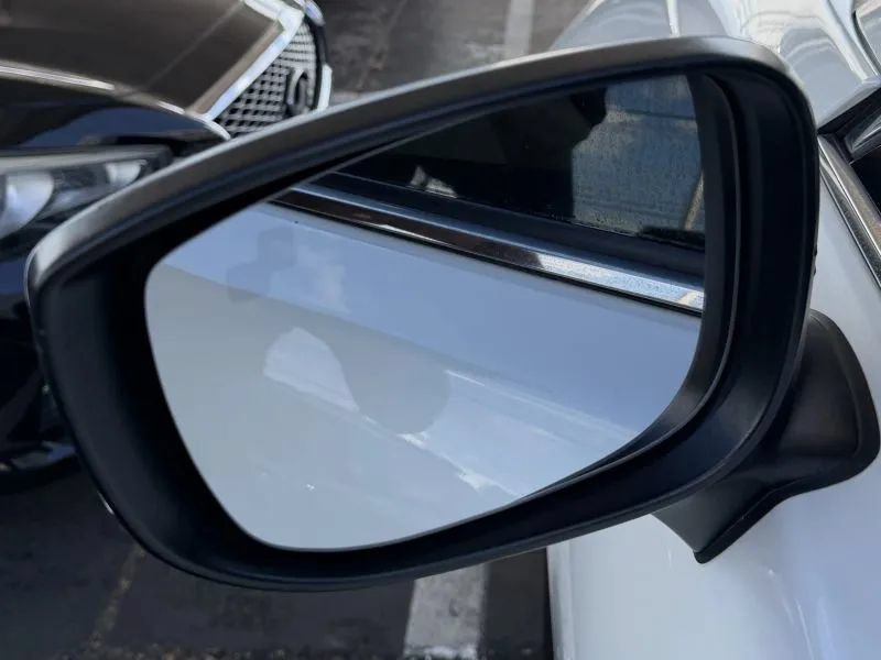 Used 2018 MAZDA CX-9 Touring FWD image 11