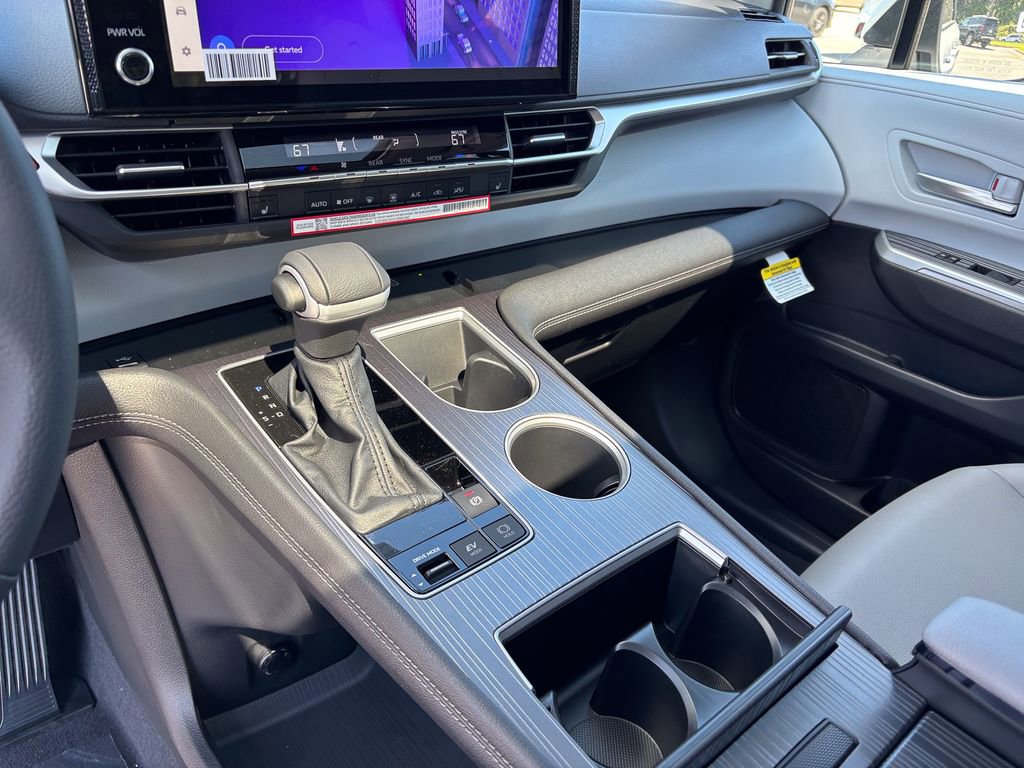 New 2026 Toyota Sienna XLE AWD/4WD image 21