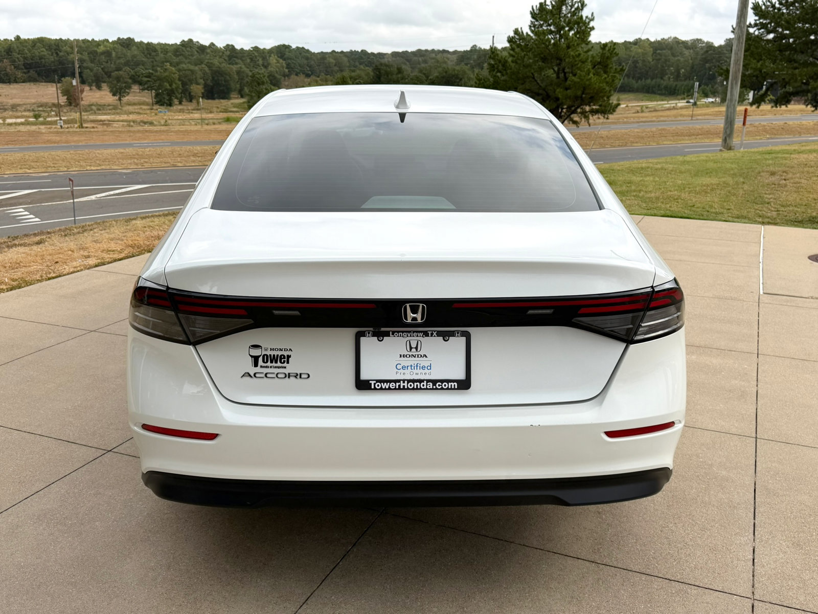 Used 2023 Honda Accord EX image 5