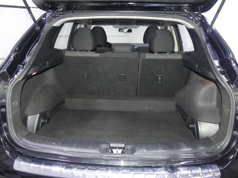 Used 2018 Nissan Rogue Sport SV w/ SV All-Weather Package image 9