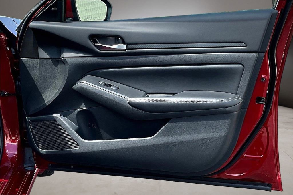 Certified 2024 Nissan Altima 2.5 SV w/ SV Premium Package AWD/4WD image 28