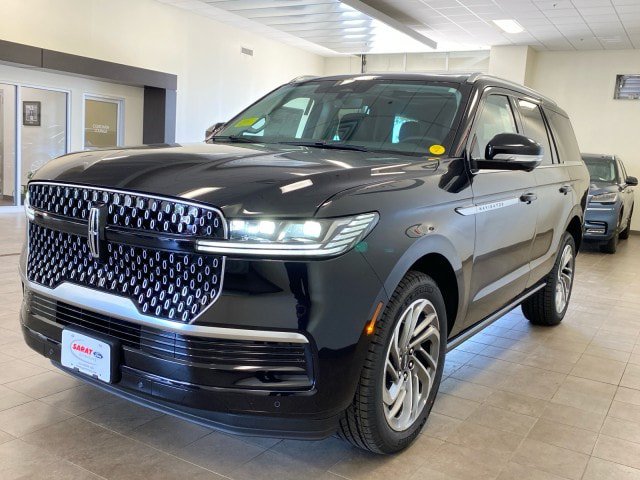 New 2027 Lincoln Navigator Reserve AWD/4WD image 4