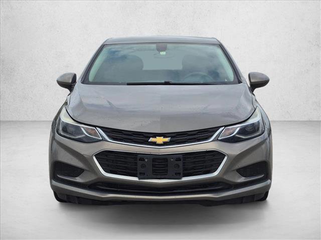 Used 2018 Chevrolet Cruze LT FWD image 2