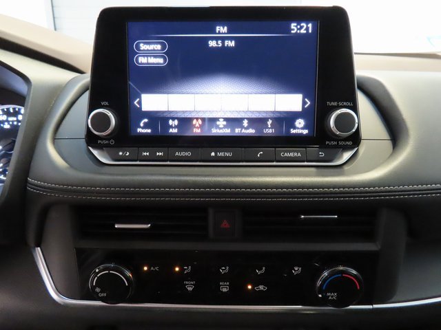 Used 2023 Nissan Rogue S image 25