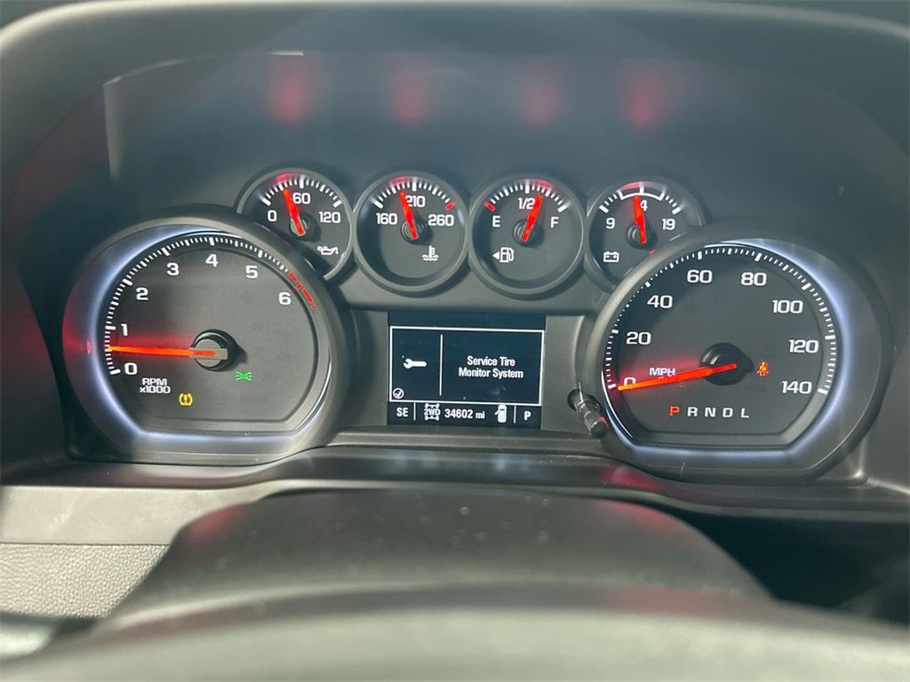 Used 2020 Chevrolet Silverado 2500 Custom w/ Custom Value Package image 13