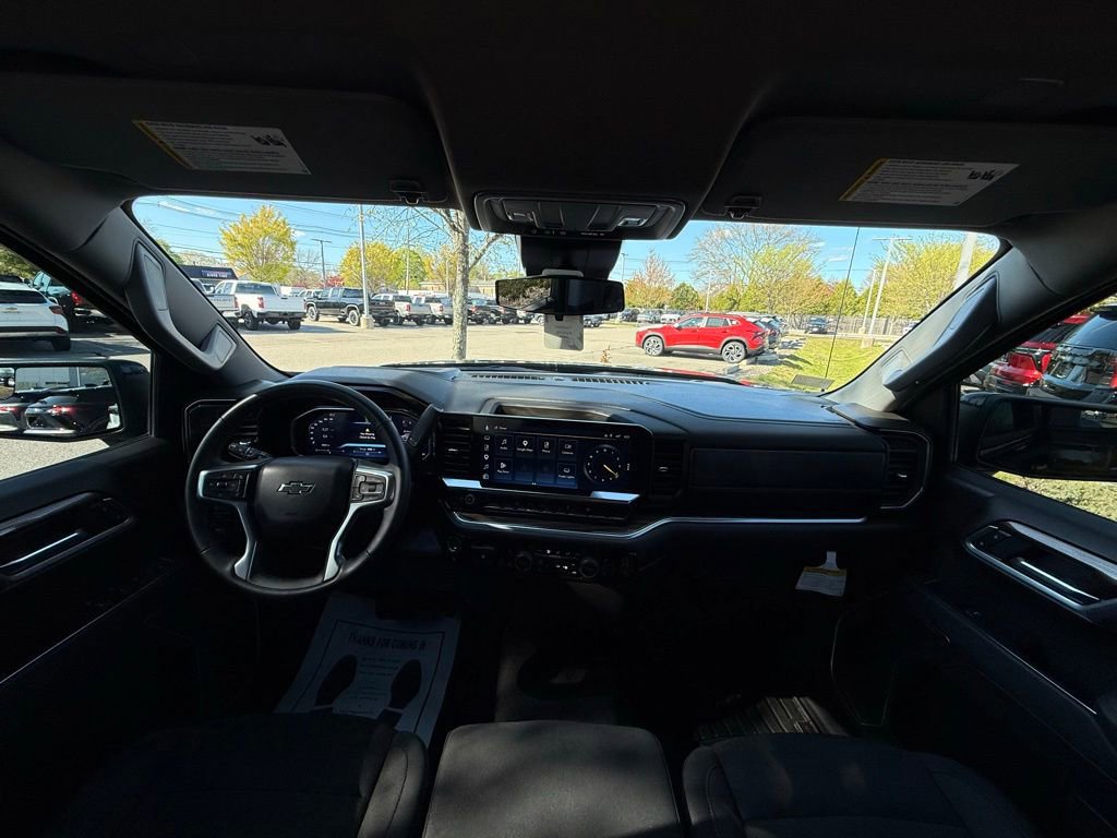 Used 2026 Chevrolet Silverado 1500 RST AWD/4WD image 29