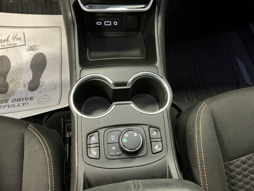Used 2020 GMC Terrain SLE w/ Driver Convenience Package AWD/4WD image 17